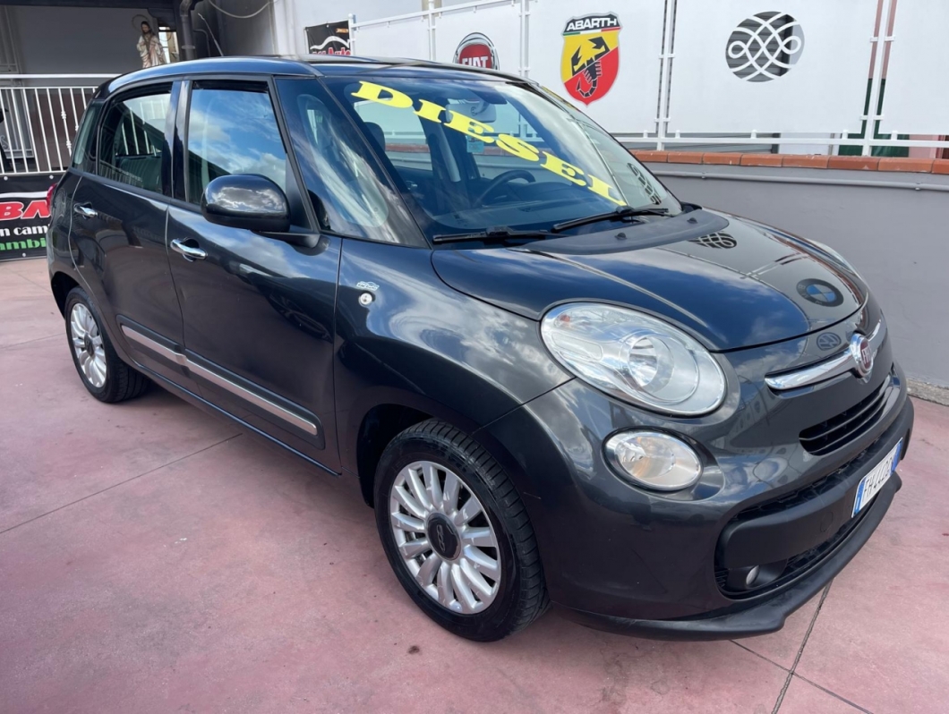 FIAT 500L LO..